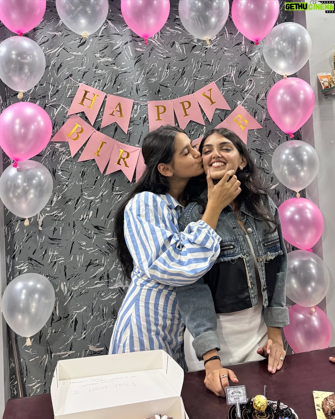 Mahi Singh - 10.7K Likes - happiest birthdayyy kitudeee💕
@preksha_1310 

#birthday #birthdaypost #sister #smile #instagood #newpost #mahisinghviofficial