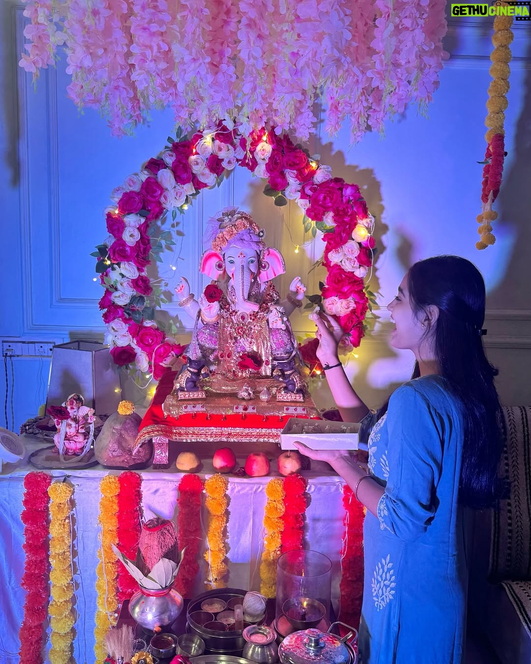 Mahi Singh - 49.7K Likes - सुख करता दुख हारता🌸🙏
.
.