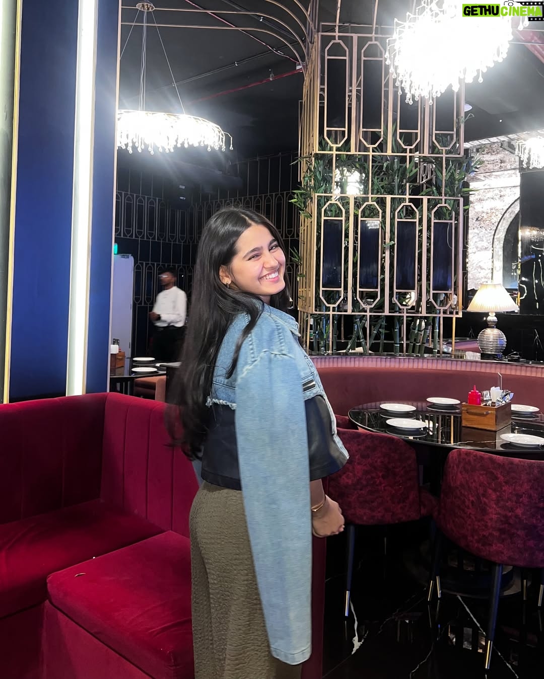 Mahi Singh - 11.5K Likes - Cheers to me!🥂
.
.

#birthday #enjoy #smile #instagood #instagram #post #mahisinghviofficial