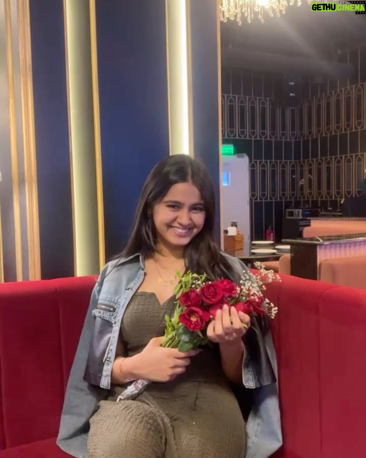 Mahi Singh - 11.5K Likes - Cheers to me!🥂
.
.

#birthday #enjoy #smile #instagood #instagram #post #mahisinghviofficial