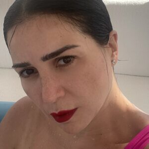 Mai Ezz ElDein Instagram - 🌊 💋