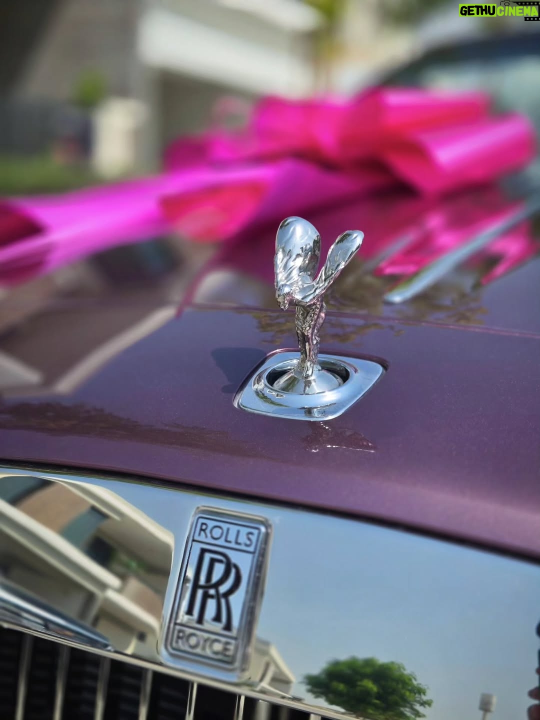 Mai Omar - 343.1K Likes - Thank you my love for my beautiful birthday gift , I'm in love with the color 🎁 feeling blessed, spoiled, and loved 💕
@directormohamedsami