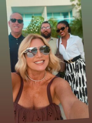 Maite Delgado Instagram - Gente Luminosa!!!! Domingo maravilloso de trabajo, familia y diversión ā„ļø
š @kokoptica #gucci #bottegaveneta
@alfonsogonzalezmora1
@thessalyzimmerman
@vinebeard