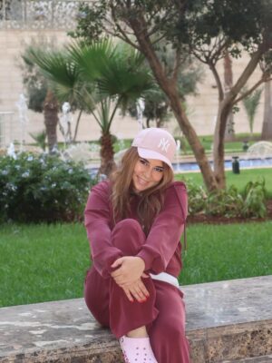Majdouline Idrissi Instagram - Choisissez un travail que vous aimez et vous n’avez pas à travailler un seul jour de votre vie.💕🩷💕
-
@alcott_space
@chiccorner_maroc 💕