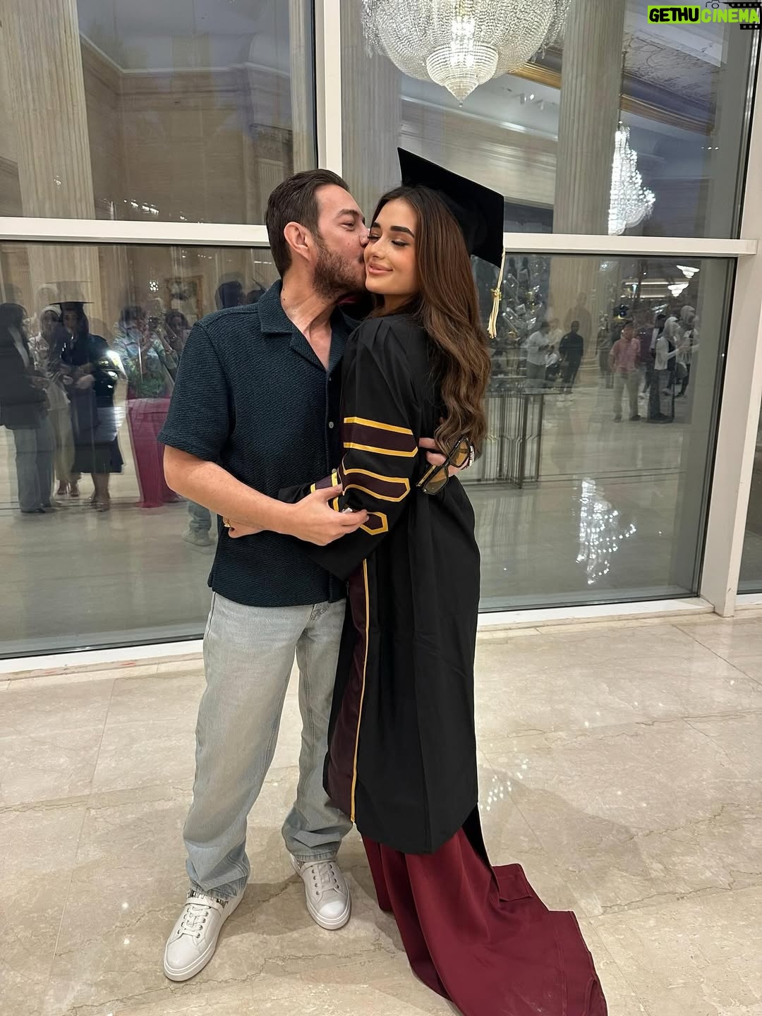 Malak Ahmed Zaher - 496K Likes - OUTTTTT and with honors babyyyy!!!!!! 🎓❤️‍🔥💫🌟✨

So grateful to have achieved this milestone alongside my baby sister 🤍✨ what a journey it’s been! 👩🏻‍🎓👭🌟 

Suit @byfarahbarbary 
Makeup @makeupby_mirnagirgiss 
Hair @ebram_girgs