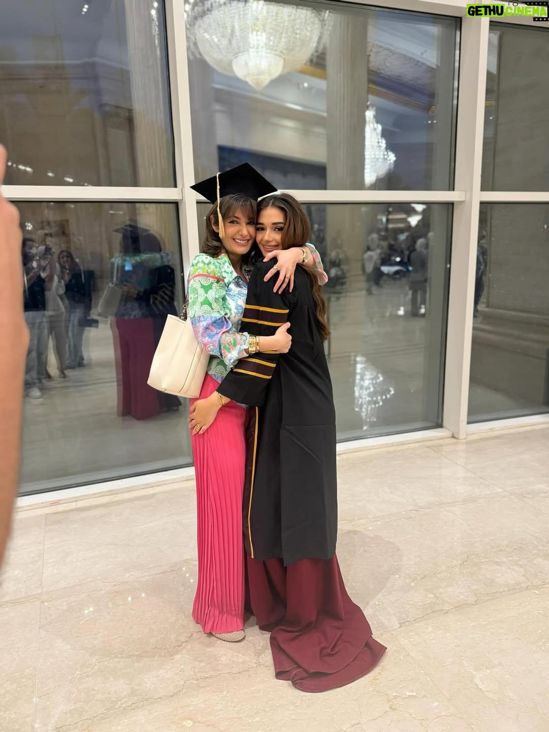 Malak Ahmed Zaher - 496K Likes - OUTTTTT and with honors babyyyy!!!!!! 🎓❤️‍🔥💫🌟✨

So grateful to have achieved this milestone alongside my baby sister 🤍✨ what a journey it’s been! 👩🏻‍🎓👭🌟 

Suit @byfarahbarbary 
Makeup @makeupby_mirnagirgiss 
Hair @ebram_girgs