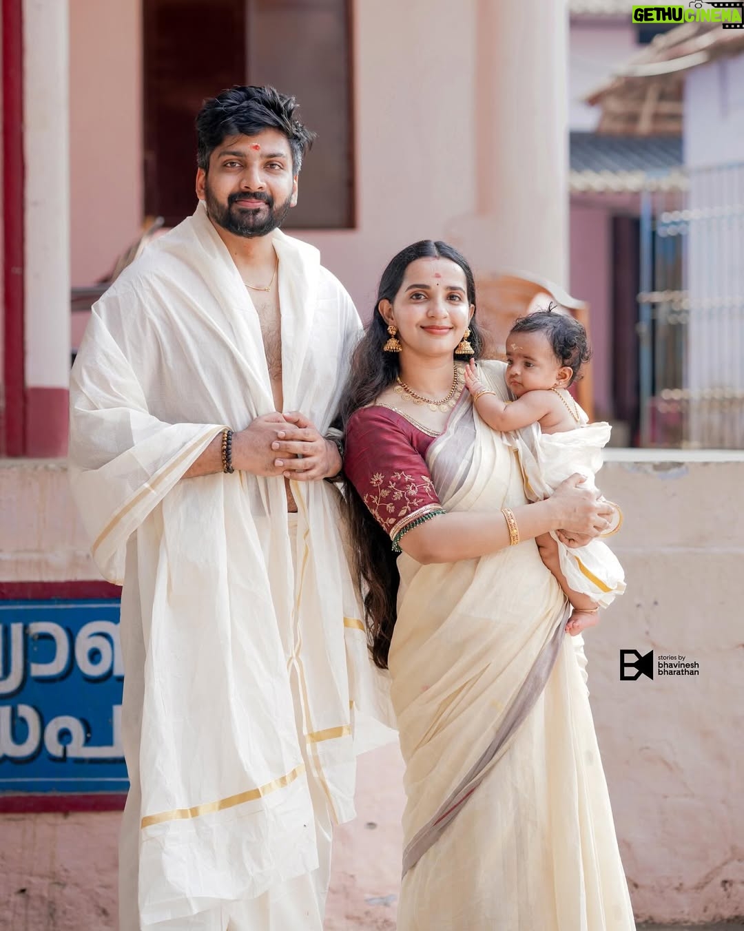 Malavika Krishnadas - 342.1K Likes - ഗുൽസൂന്റെ ചോറൂണ് 😘🧿❤️
.
.

PC : @bhavinesh_bharathan 🎥
Gulsu’s Dress & Blouse : @vasudevan.arun ❤️

#choroonu #gulsu #Rutvi