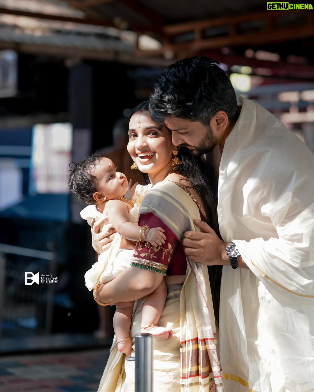 Malavika Krishnadas - 342.1K Likes - ഗുൽസൂന്റെ ചോറൂണ് 😘🧿❤️
.
.

PC : @bhavinesh_bharathan 🎥
Gulsu’s Dress & Blouse : @vasudevan.arun ❤️

#choroonu #gulsu #Rutvi