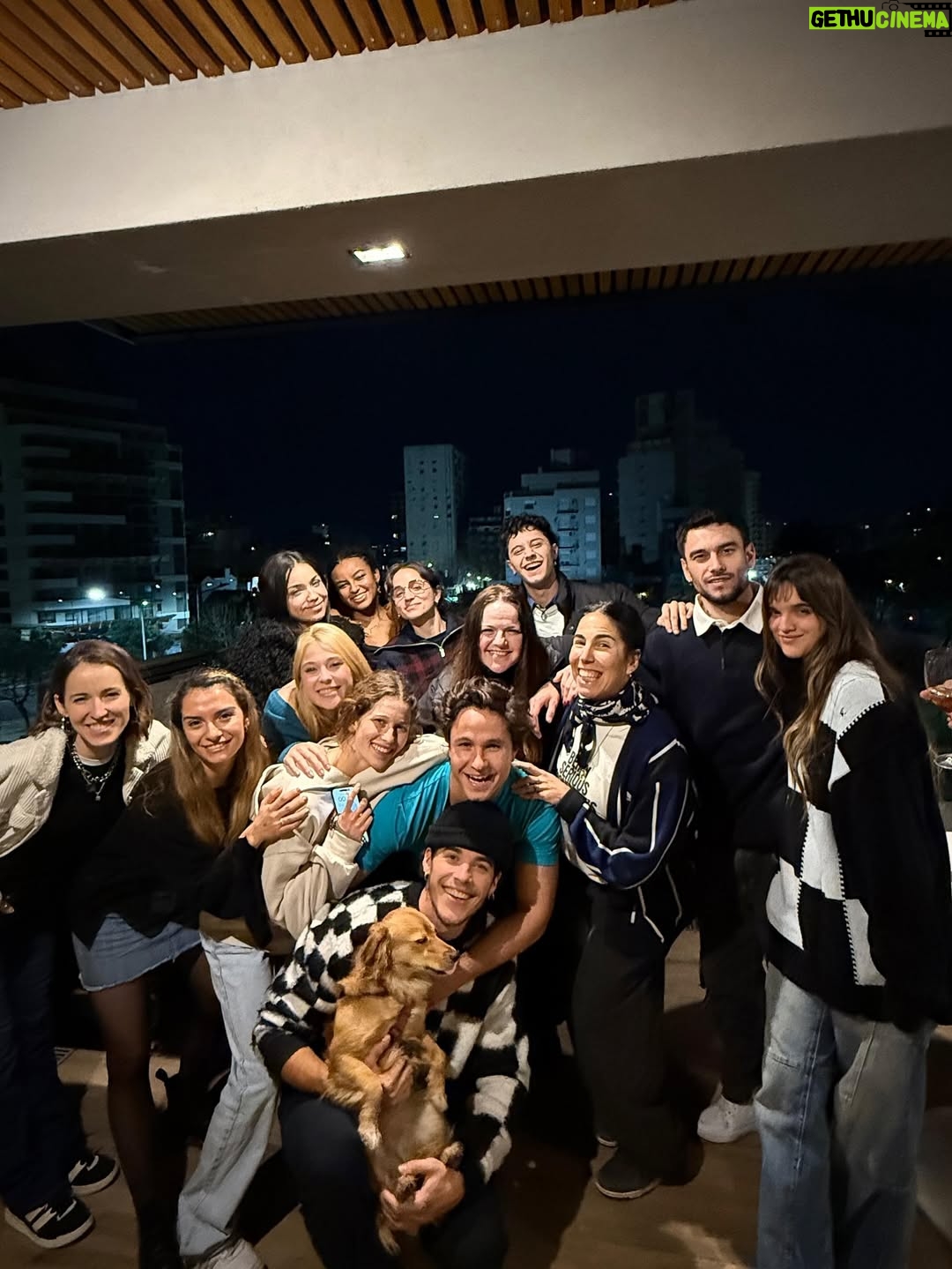 Malena Ratner - 208.2K Likes - Hasta pronto .｡.:*♡ 

gracias @disneyplusla @cecimendoncaok nuevamente/ gracias @metrovision_ok / gracias a todo el hermoso equipo y gracias a ustedes, que en definitiva, todo esto es porque ustedes lo pidieron 🫶🏼
