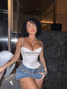 Actress Malu Trevejo HD Photos and Wallpapers September 2025
