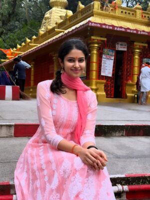 Manasa Varanasi Instagram - First time climbing the hills to Tirumala - core memory for life 🌸 To every squirrel, monkey, small temple, fruit seller, sculpture and fellow pilgrim, I see you, I carry a piece of your grace with me 🤍

PC @anudeep_munna 

#gratitude #blessed 
#instagood #instamood 
#govinda #love