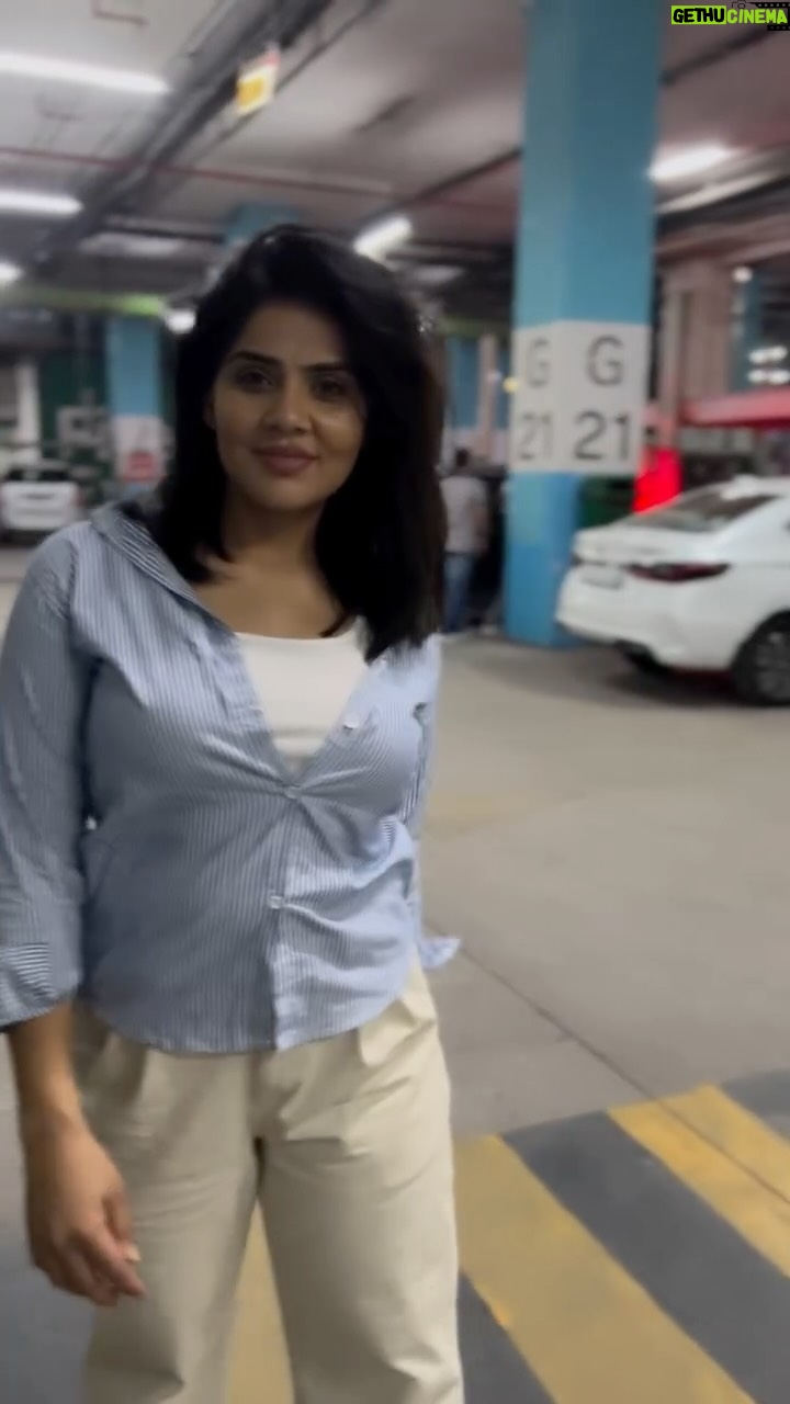 Mane Sandhu - 4K Likes - 