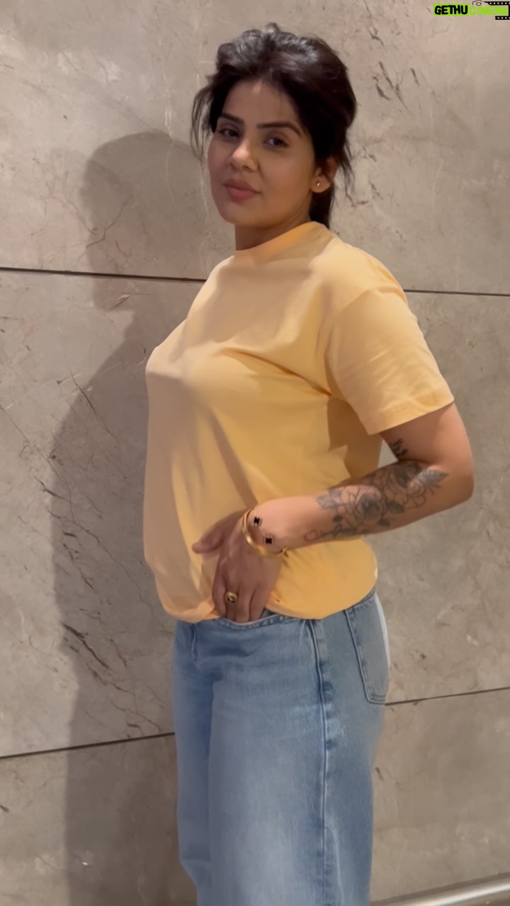 Mane Sandhu - 8.7K Likes - 