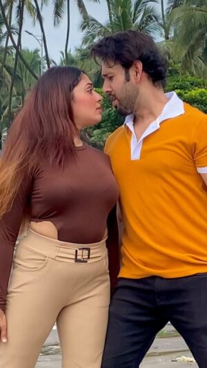 Mani Bhattacharya Instagram - Free the to socha ki CHALO ISHQ LADA LETE hai..❤️😂
@govinda_herono1 ji (all time favourite)
#chaloishqladae #govindasong #govinda #trending #viral#viralreels #dancingreels #dancingcouples #dance #govibdadance #love #90'shits #akashgaharwar #manibhattacharya #manibhattachariya