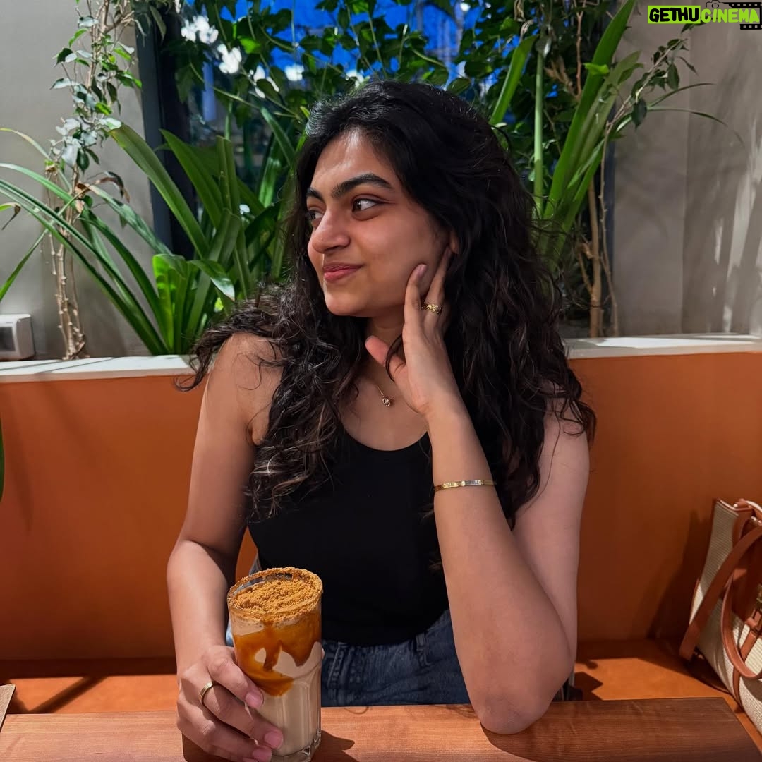 Manisha - 64.7K Likes - mobila era??
