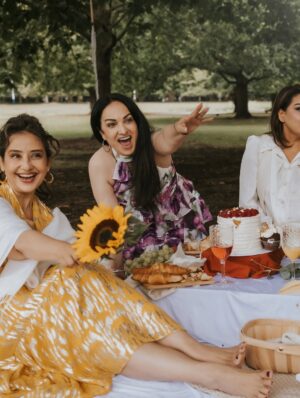 Manisha Koirala Instagram - ✨ Celebrations are always sweeter when shared 🤗💫
Surrounded by family, old friends, new friends & all the love from well-wishers — moments like these are what truly matter. 🥂❤️ #Gratitude #CelebrationVibes #TogetherIsBetter #GoodTimesOnly #FriendsAndFamily #LoveAndLaughter #MakingMemories #PartyMood #GratefulHearts
Miss you @lovelettersfortheworld 🫶
H&M @samirabeauty.uk 
Photographer @sandiasphotography 
Outfits @ginilondon 🫶