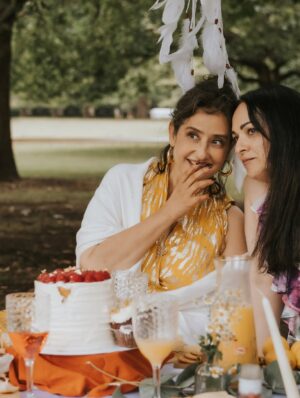 Manisha Koirala Instagram - ✨ Celebrations are always sweeter when shared 🤗💫
Surrounded by family, old friends, new friends & all the love from well-wishers — moments like these are what truly matter. 🥂❤️ #Gratitude #CelebrationVibes #TogetherIsBetter #GoodTimesOnly #FriendsAndFamily #LoveAndLaughter #MakingMemories #PartyMood #GratefulHearts
Miss you @lovelettersfortheworld 🫶
H&M @samirabeauty.uk 
Photographer @sandiasphotography 
Outfits @ginilondon 🫶