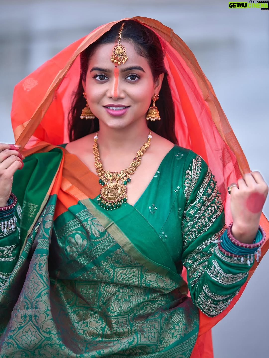 Manisha Rani - 1.7 Million Likes - Yah festival Nahi emotion hai hum Bihariyon ke liye .
Jai Chhathi Maiya 🙏

#chhath_puja #bihari