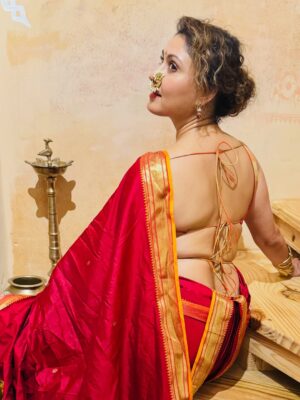 Manjari Fadnnis Instagram - Marathi Mulgi😋

Styling & Outfit by: Preeti Sharma @preetis25 

Thankuuu for that gorgeous Maharashtrian Nath @styleebyapurrva 

Thankuuu for the pics @sugandhdhindaw 😘

#marathi #maharashtra #maharashtrian  #nauvari #maharashtriansaree #nauvarisaree