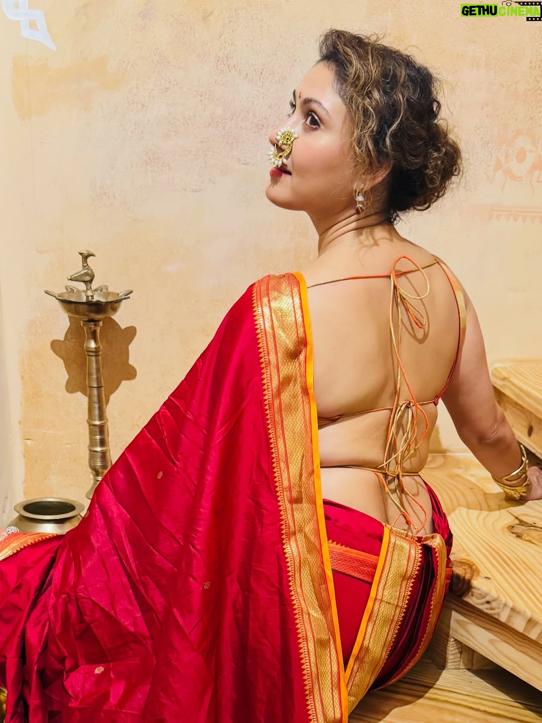 Manjari Fadnnis - 60.8K Likes - Marathi Mulgi😋

Styling & Outfit by: Preeti Sharma @preetis25 

Thankuuu for that gorgeous Maharashtrian Nath @styleebyapurrva 

Thankuuu for the pics @sugandhdhindaw 😘

#marathi #maharashtra #maharashtrian  #nauvari #maharashtriansaree #nauvarisaree