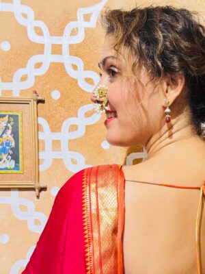 Manjari Fadnnis Instagram - Marathi Mulgi😋

Styling & Outfit by: Preeti Sharma @preetis25 

Thankuuu for that gorgeous Maharashtrian Nath @styleebyapurrva 

Thankuuu for the pics @sugandhdhindaw 😘

#marathi #maharashtra #maharashtrian  #nauvari #maharashtriansaree #nauvarisaree