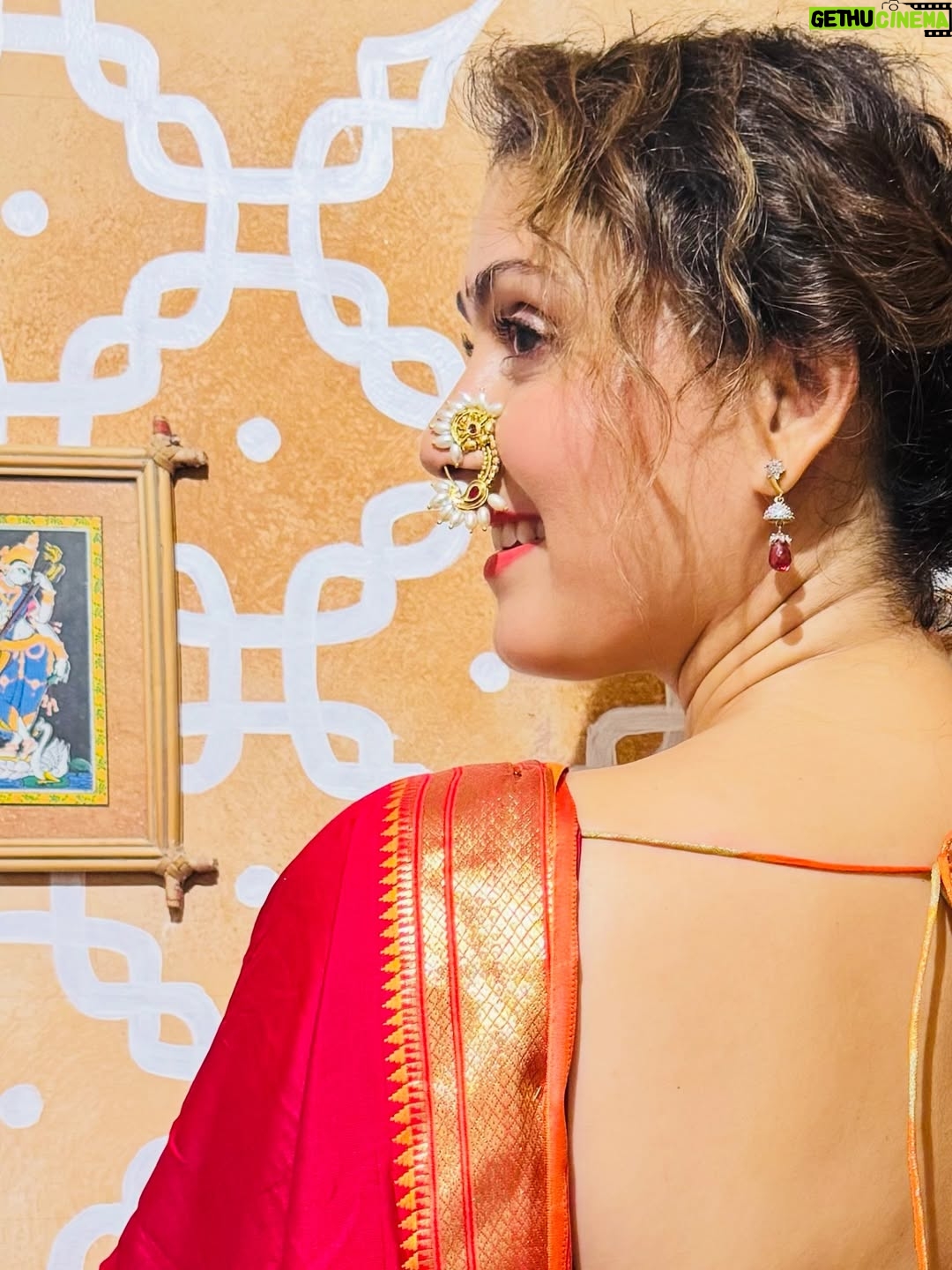 Manjari Fadnnis - 60.8K Likes - Marathi Mulgi😋

Styling & Outfit by: Preeti Sharma @preetis25 

Thankuuu for that gorgeous Maharashtrian Nath @styleebyapurrva 

Thankuuu for the pics @sugandhdhindaw 😘

#marathi #maharashtra #maharashtrian  #nauvari #maharashtriansaree #nauvarisaree