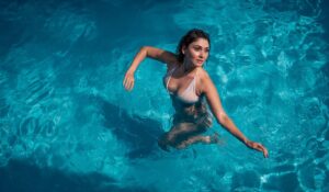 Manjari Fadnnis Instagram - ‘Coz i was born a Waterbaby, swimming with these times. 
The grooves that turn the grey to sunshine. 
Coz i will live through days that break me swimming with these times. 
The grooves that turn the grey to sunshine.’ 
-Tom Misch
🩵🩵🩵🩵🩵

📸 @rakeshsidana 

#swim #poolside #summer #waterbaby