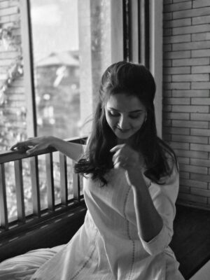 Manju Warrier Instagram - Precious 🤍

@styled_by_lichiee @sajithandsujith @bineeshchandra
@alka.hari @adorebypriyanka