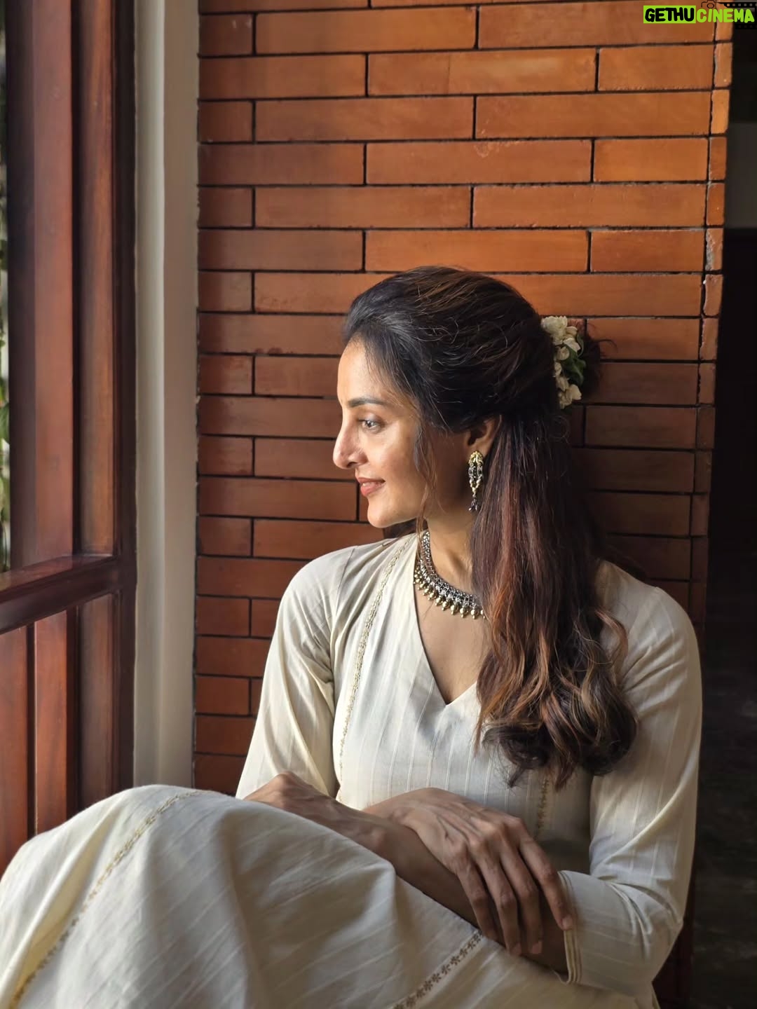 Manju Warrier - 536.4K Likes - Precious 🤍

@styled_by_lichiee @sajithandsujith @bineeshchandra
@alka.hari @adorebypriyanka