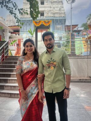 Manjula Paritala Instagram - #Happy anniversary Ganda, my love, my soul, my world

#kanchikorvaipattussaree @puresilk_saree_kanchipuram
