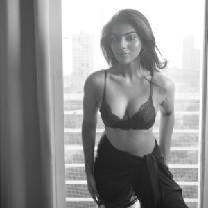 Mannat Khanna Instagram - Untouchable aura❤️‍🔥
:
:
:
:
:
Shot by : @abhis_picgraphy 
#mannatkhanna