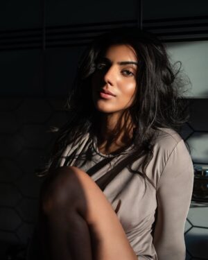 Mannat Khanna Instagram - Hot girl reps only!☄️
:
:
:
#mannatkhanna 
Shot by : @shotbypranavmehta