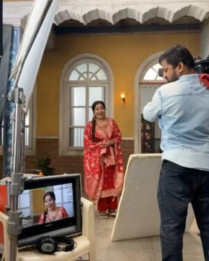 Mansi Bhanushali Instagram - Suman Indori in snapshots 🫶🏻🎬

#sumanindori #bts #thankyouuniverse