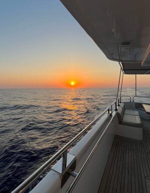 Mansi Bhanushali Instagram - Being surrounded by nothing but endless water and sky makes you see yourself differently. I felt so tiny and yet strangely infinite. It gave me a reminder to just exist, to notice life in a way I never do and now I can’t stop missing it. I keep replaying it in my head 🕊️🌊☀️🫶🏻🥹