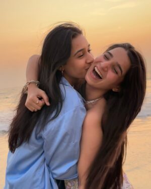 Mansi Bhanushali Instagram - You deserve the absolute world and then some!!! 
You are so brave, so beautiful, and soo loved
Happy Birthday Love 🤍🤍🤍 
@munira_kudrati