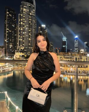 Mansi Bhanushali Instagram - 🖤