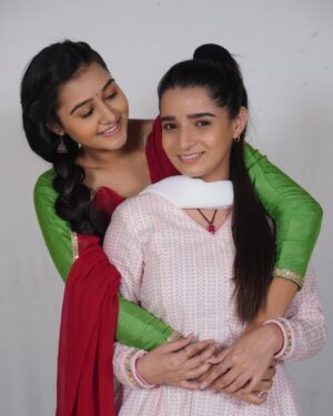 Mansi Bhanushali Instagram - You deserve the absolute world and then some!!! 
You are so brave, so beautiful, and soo loved
Happy Birthday Love 🤍🤍🤍 
@munira_kudrati
