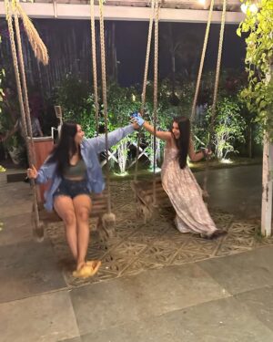 Mansi Bhanushali Instagram - You deserve the absolute world and then some!!! 
You are so brave, so beautiful, and soo loved
Happy Birthday Love 🤍🤍🤍 
@munira_kudrati