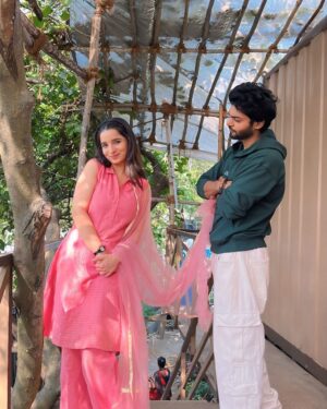 Mansi Bhanushali Instagram - Suman Indori in snapshots 🫶🏻🎬

#sumanindori #bts #thankyouuniverse