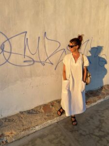 Actress Manuela Velasco HD Photos and Wallpapers September 2025