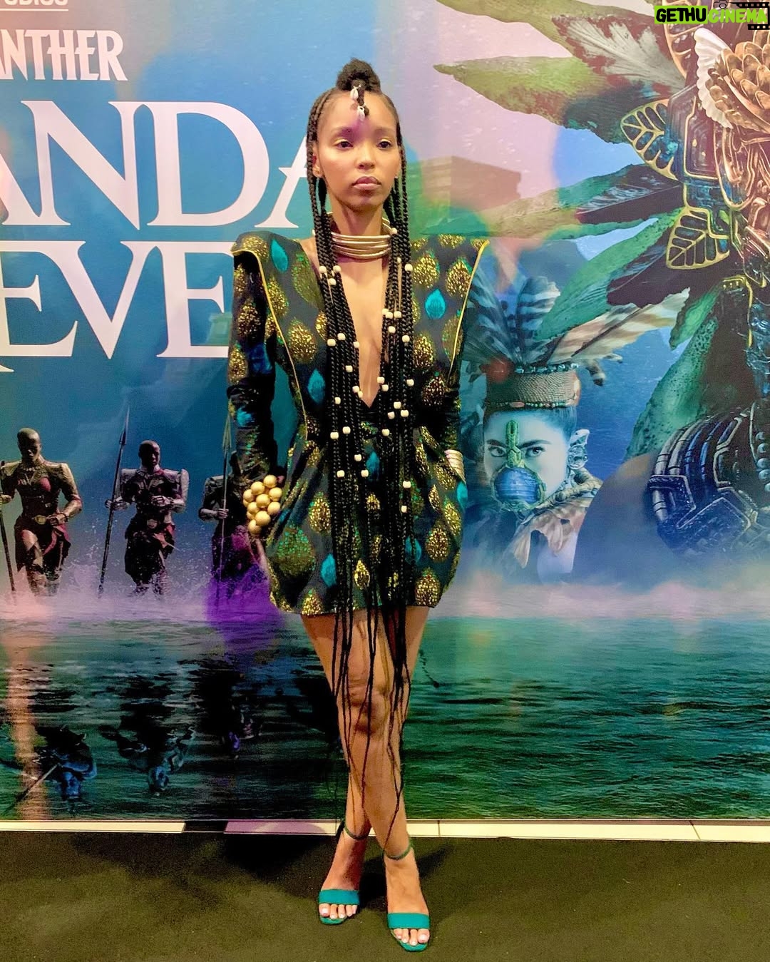 Mapula Mafole - 14.3K Likes - The other night at #Wakandaforever premier with my bestie @philadlozi 😊

Thank you so much @mellona_creations for the gorgeous gorgeous dress i love your work😍😍❤️❤️❤️

Thank you to my hair plug @esonaturals6 for always making sure my hair looks fresh ☺️🥰❤️❤️❤️❤️❤️

👗: @mellona_creations 
👩🏾‍🦱: @esonaturals6