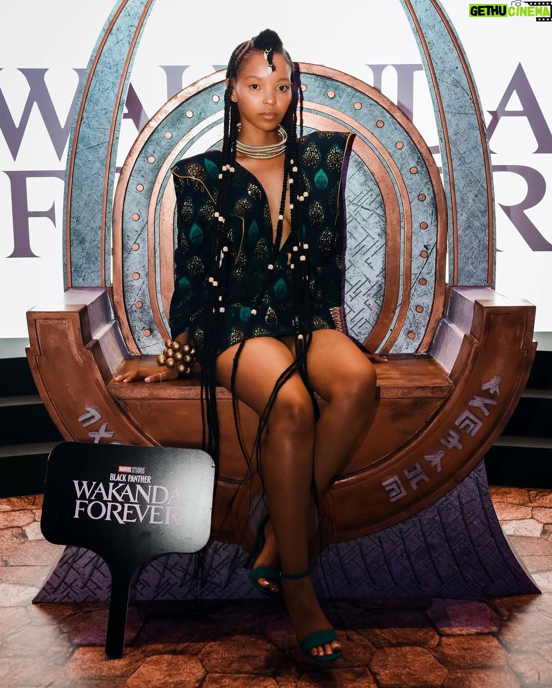 Mapula Mafole - 4.6K Likes - “We watched black panther together now we wakanda forever…” 🎶 

👗: @mellona_creations 
👩🏾‍🦱: @esonaturals6 
📸: @functionxyz