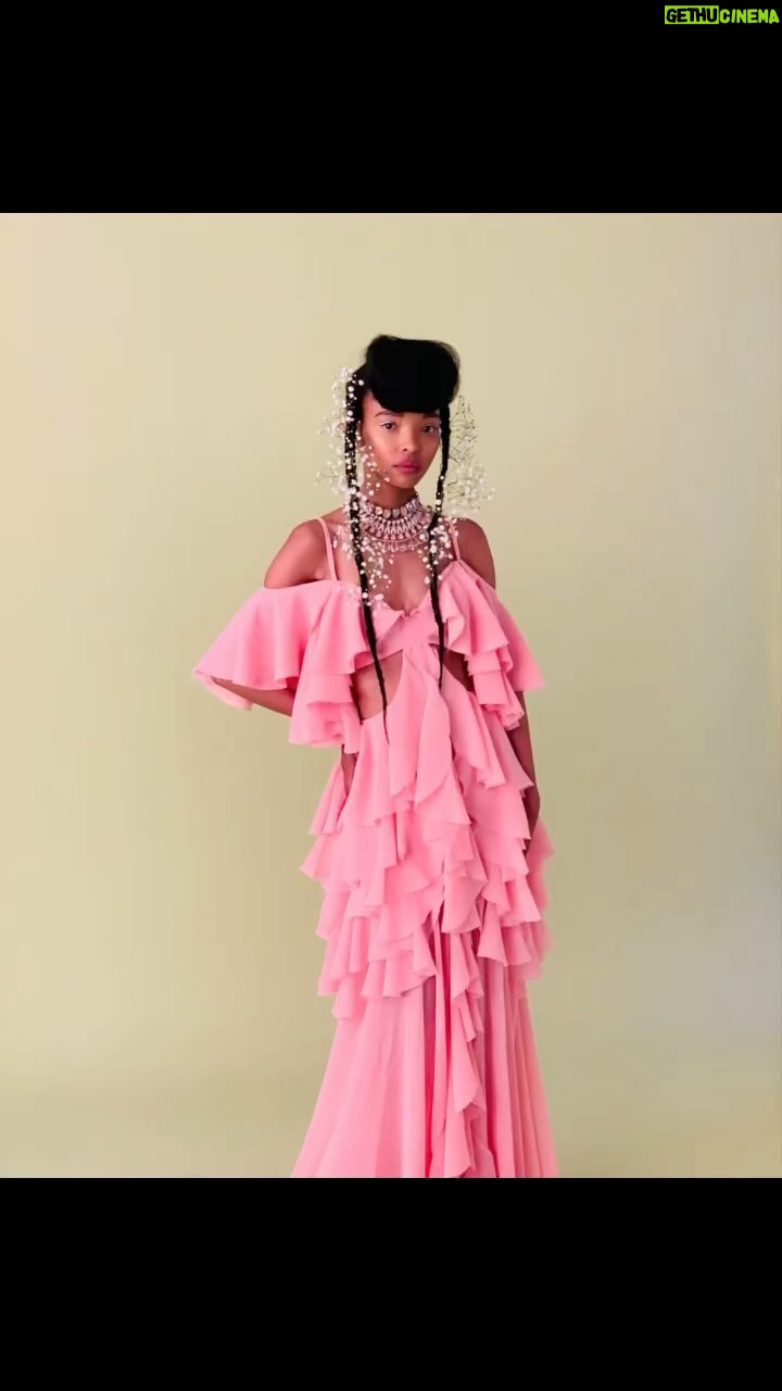 Mapula Mafole - 1.9K Likes - Happy Women’s Day Queens 🌸🌸🌸

👗: @davidtlale