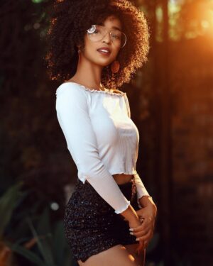 Mapula Mafole Instagram - “If your ship doesn’t come in, swim out to it”

📸: @_emmy.photography