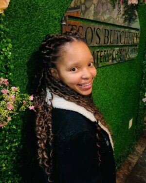 Mapula Mafole Instagram - Thank you @esonaturals6 for this beautiful hair 👩🏾‍🦱❤️