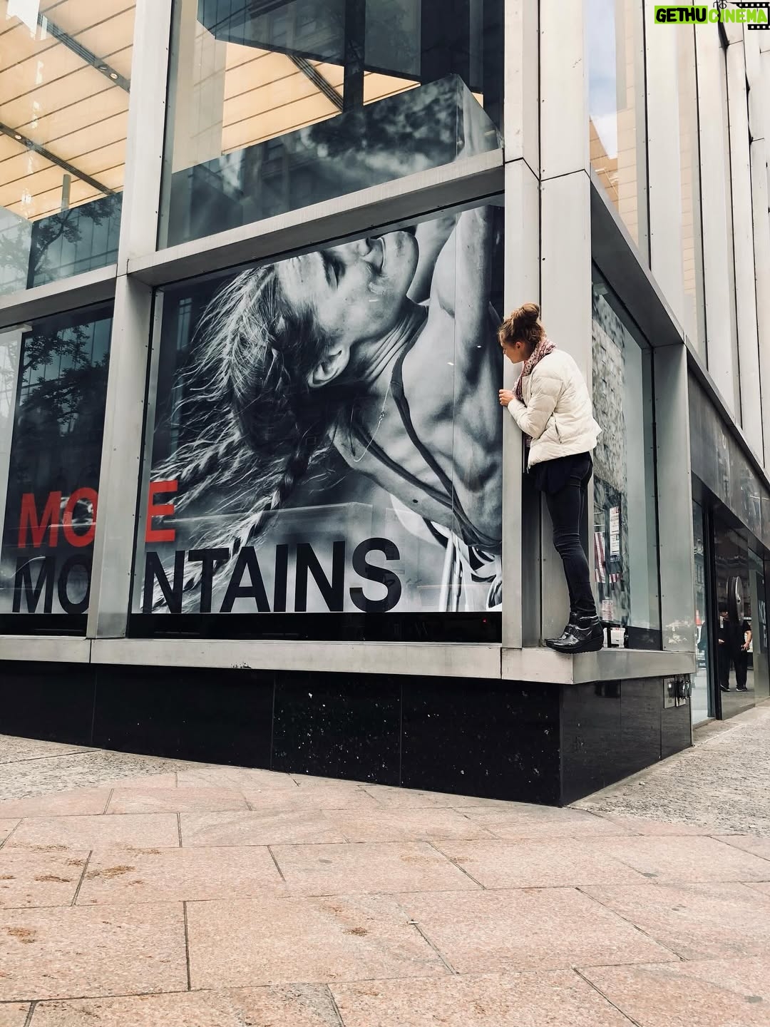 Margo Hayes - 20.2K Likes - Some goodbyes are heavier than others.
This one carries 9 years of memories, growth, and lessons.
A bittersweet farewell to @thenorthface.
Full reflection in the carousel — thank you for reading. 🤍

Carousel pics:
✩ moments after my first 5.15 ‘La Rambla’♡︎
✩ my first storefront NYC- pic by my sis
✩ being the little trouble maker i am ♡︎
✩ restyling a @wearebraindead / tnf collab skirt as a dress. self shot
✩ national championship finals adrenaline rush. vid by @louderthan11 
✩ learning to surf in PR at my first athlete summit. pic by @tedhesser 
✩ nationals 2017 shot by @louderthan11 
✩ modeling tnf black series designed by @pelagia.kolotouros 
✩ my first time DWS with ex teammate @emilyaharrington. pic @tarakerzhner 
✩ feature with @complex @complexsports shot by @benrayner