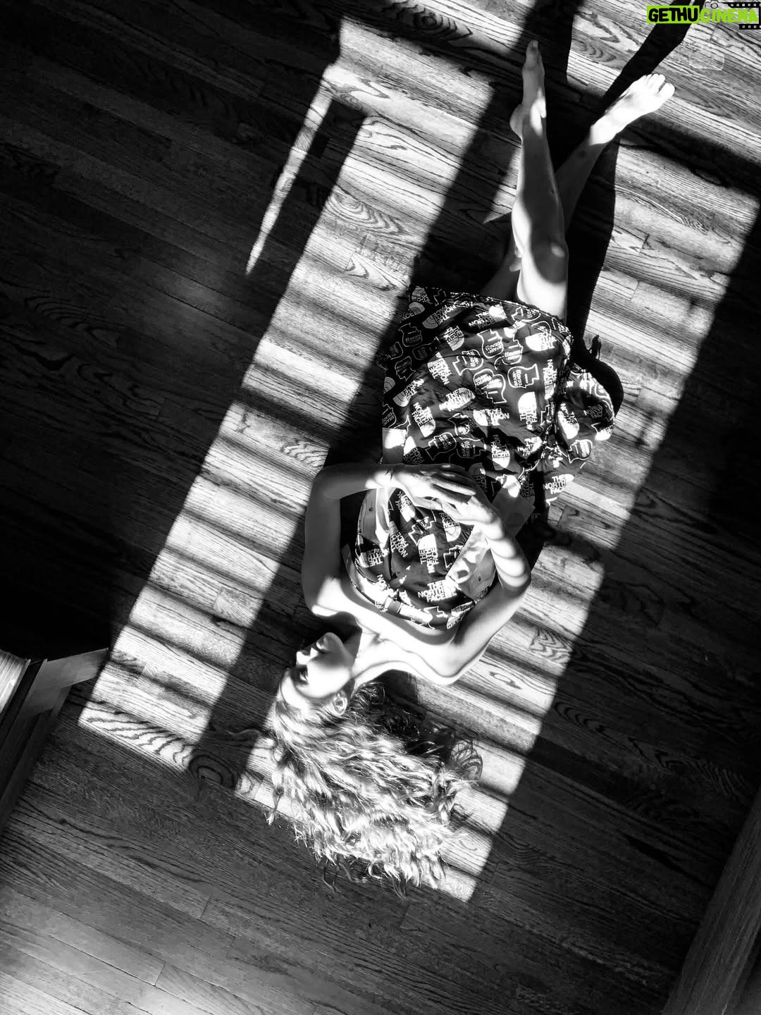 Margo Hayes - 20.2K Likes - Some goodbyes are heavier than others.
This one carries 9 years of memories, growth, and lessons.
A bittersweet farewell to @thenorthface.
Full reflection in the carousel — thank you for reading. 🤍

Carousel pics:
✩ moments after my first 5.15 ‘La Rambla’♡︎
✩ my first storefront NYC- pic by my sis
✩ being the little trouble maker i am ♡︎
✩ restyling a @wearebraindead / tnf collab skirt as a dress. self shot
✩ national championship finals adrenaline rush. vid by @louderthan11 
✩ learning to surf in PR at my first athlete summit. pic by @tedhesser 
✩ nationals 2017 shot by @louderthan11 
✩ modeling tnf black series designed by @pelagia.kolotouros 
✩ my first time DWS with ex teammate @emilyaharrington. pic @tarakerzhner 
✩ feature with @complex @complexsports shot by @benrayner