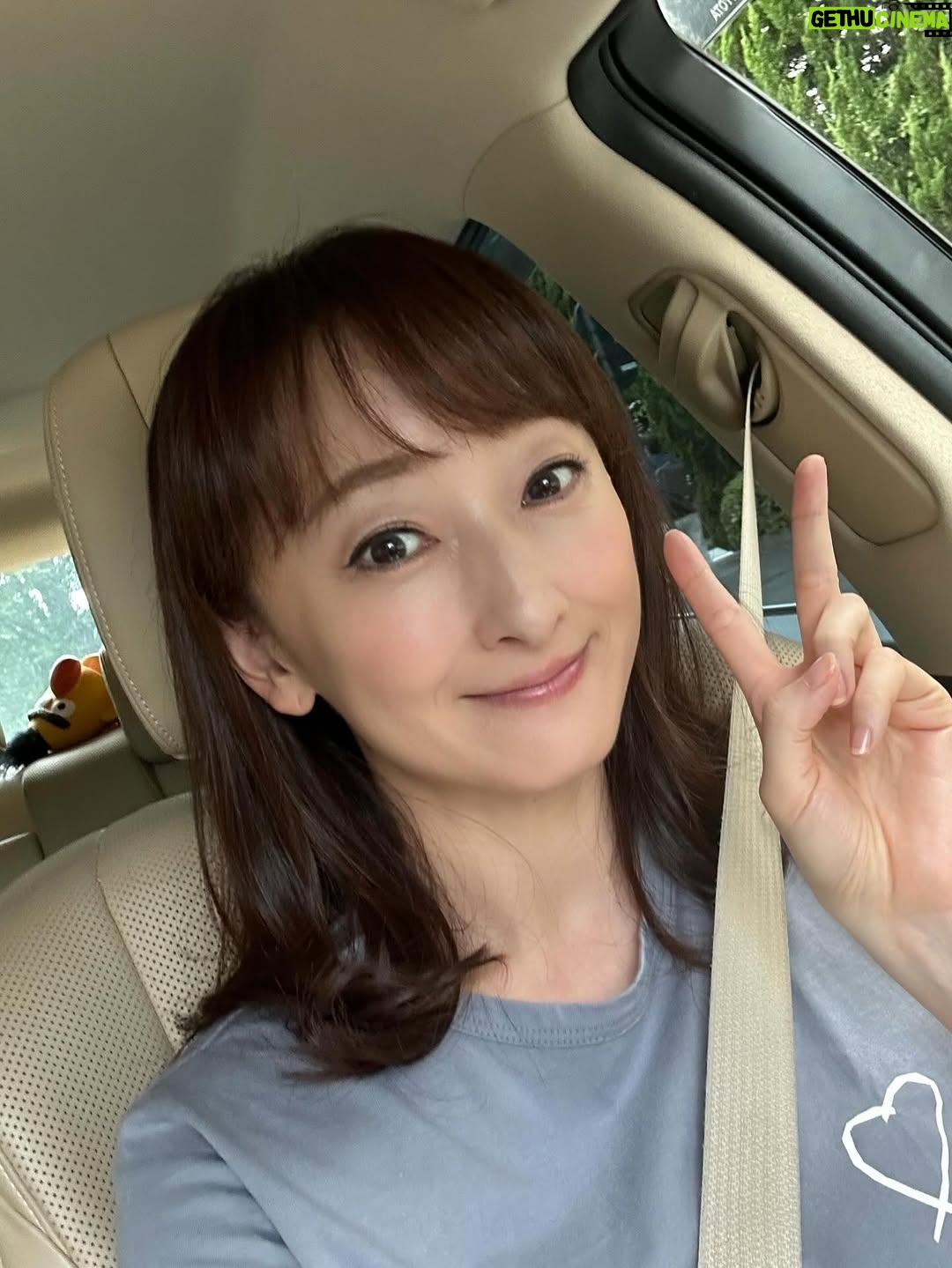 Mari Hanafusa - 4.9K Likes - 今日はTVのお仕事でした。
先日やっと髪を切ることができてかなり気分がスッキリしました😊
なんのお仕事かはまた後日お知らせしますね！
