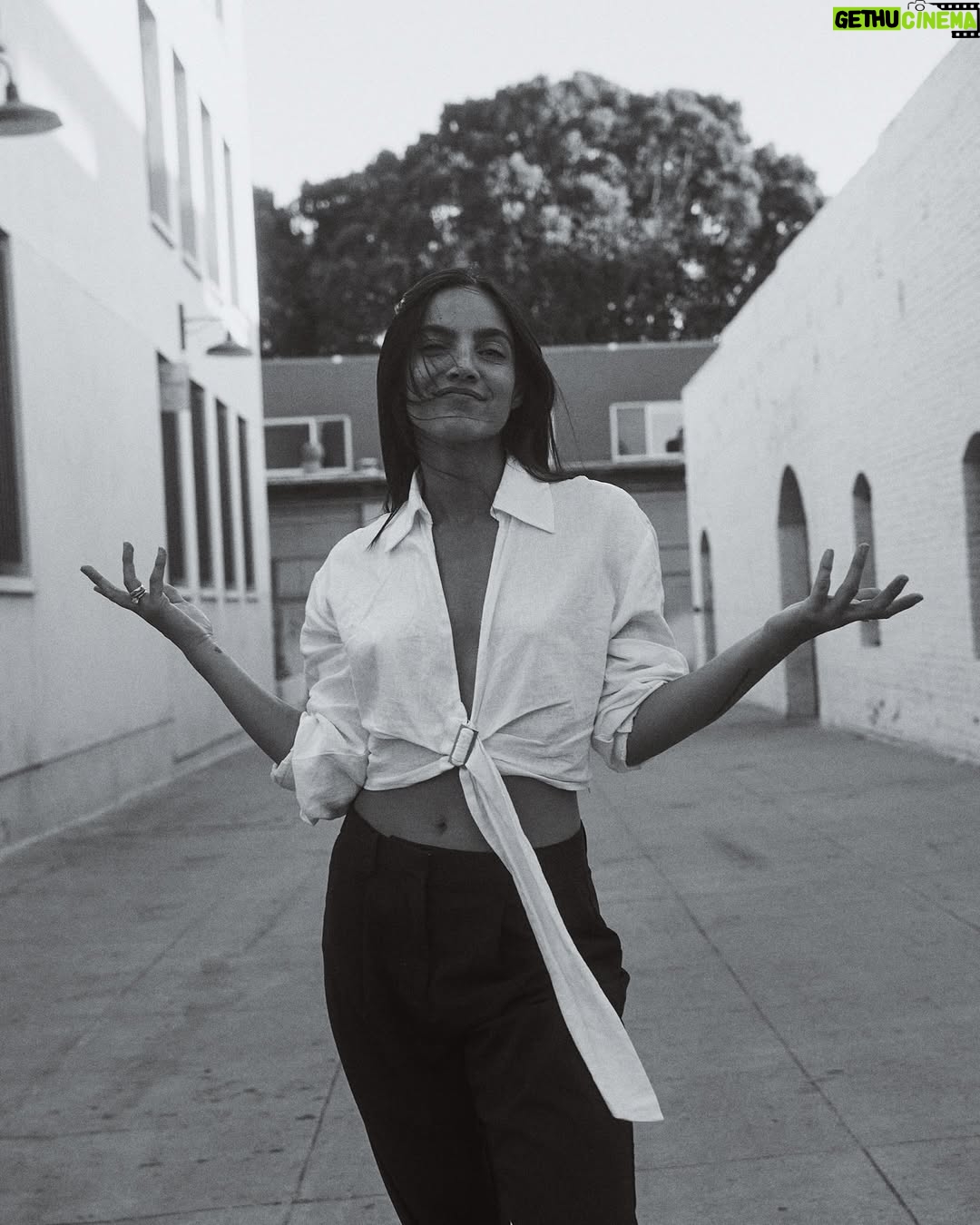 María Gabriela de Faría - 56.5K Likes - Así quedaron las fotos de @thefaria para @asuntosdemujeres en Pasadena, CA 

Gracias @patrirosasgodoy y @titirosasgodoy por la confianza