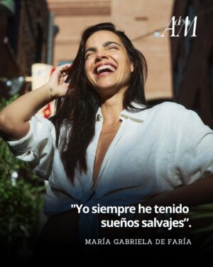 María Gabriela de Faría Instagram - La segunda edición impresa de Asuntos de Mujeres ya está aquí. Emoción total 🫶🏻
Y esta vez, en nuestra portada resalta la fuerza, el talento y la sensibilidad de María Gabriela de Faria @thefaria (😮💨♥️), actriz venezolana que brilla por donde se pasa y que, desde muy niña, nos ha hecho sentir muy orgullosas.
María Gabriela nos recuerda que la actuación también puede ser un acto de valentía, de autenticidad y de compromiso con las causas que importan.
Pero esta edición no se queda solo en una portada inolvidable, adentro encontrarán artículos escritos desde la honestidad y la reflexión, temas que tocan de cerca la vida de todas nosotras, y la participación de colaboradoras/es increíbles, que suman sus miradas y experiencias.
Cada página de esta nueva edición es una invitación a reconocernos, inspirarnos y a seguir construyendo juntas, mujeres.
Esta revista es para ustedes, pero sobre todo, es con ustedes ♥️.
📍Léenos en asuntosdemujeres.com
Todas las fotos son de nuestro favorito: @henrycuicas 🖤
